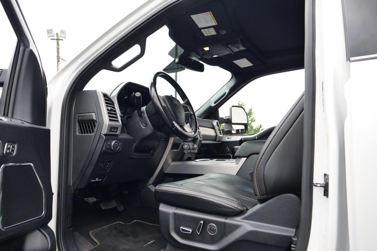 2019 Ford Super Duty F-350 Platinum 4X4 / Wheel & Tire Upgrade / 6.7L V8 Diesel! Lincolnton NC