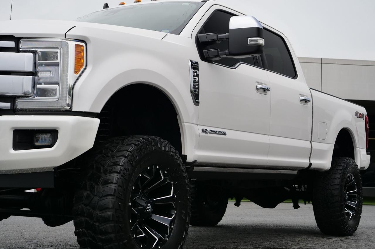 2019 Ford Super Duty F-350 Platinum 4X4 / Wheel & Tire Upgrade / 6.7L V8 Diesel! Lincolnton NC