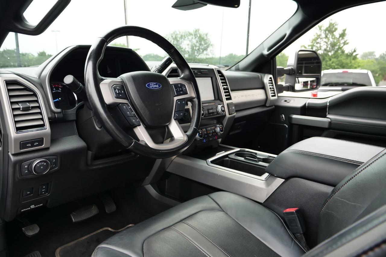 2019 Ford Super Duty F-350 Platinum 4X4 / Wheel & Tire Upgrade / 6.7L V8 Diesel! Lincolnton NC