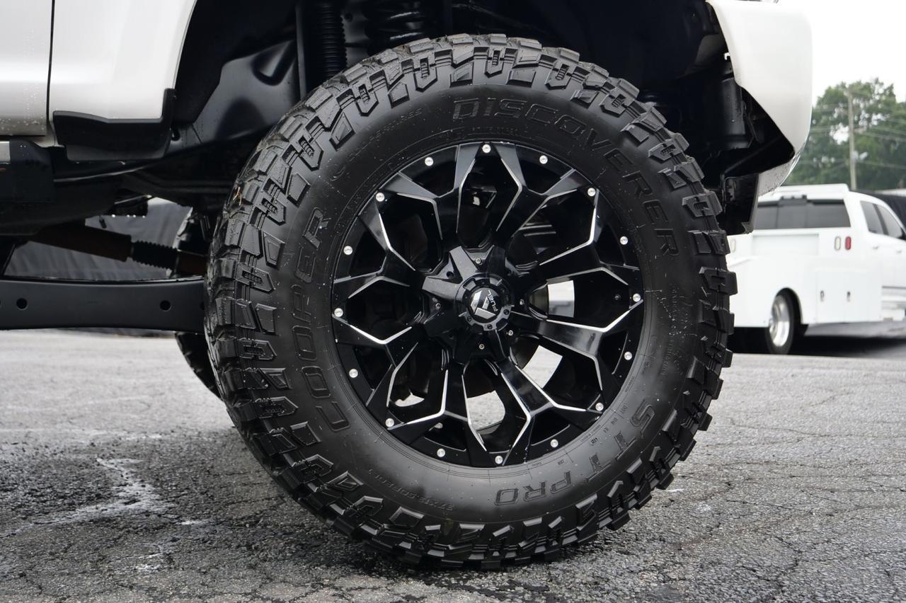2019 Ford Super Duty F-350 Platinum 4X4 / Wheel & Tire Upgrade / 6.7L V8 Diesel! Lincolnton NC