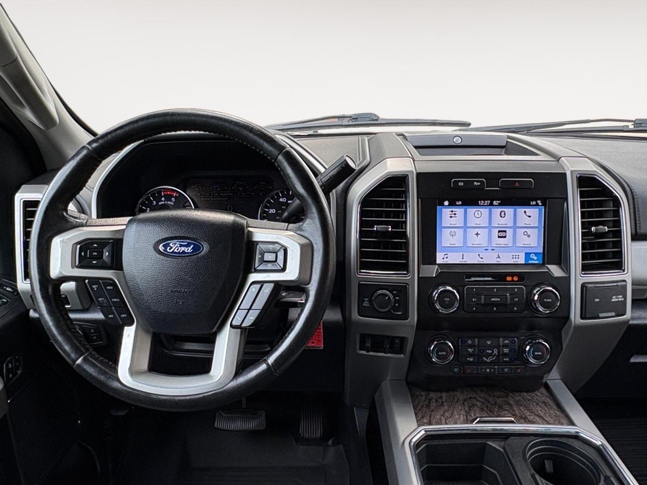 2019 Ford Super Duty F-350 SRW LARIAT, RUNNING BOARDS, 5TH WHEEL/GOOSENECK TOW PACKAGE, 360 BACKUP CAMERA WITH PARKING SENSORS, REMOTE START, HEATED & VENTILATED SEATS, CLEAN CARFAX, SUPER DUTY, SUPER TOUGH FOR YOU! Virginia Beach VA