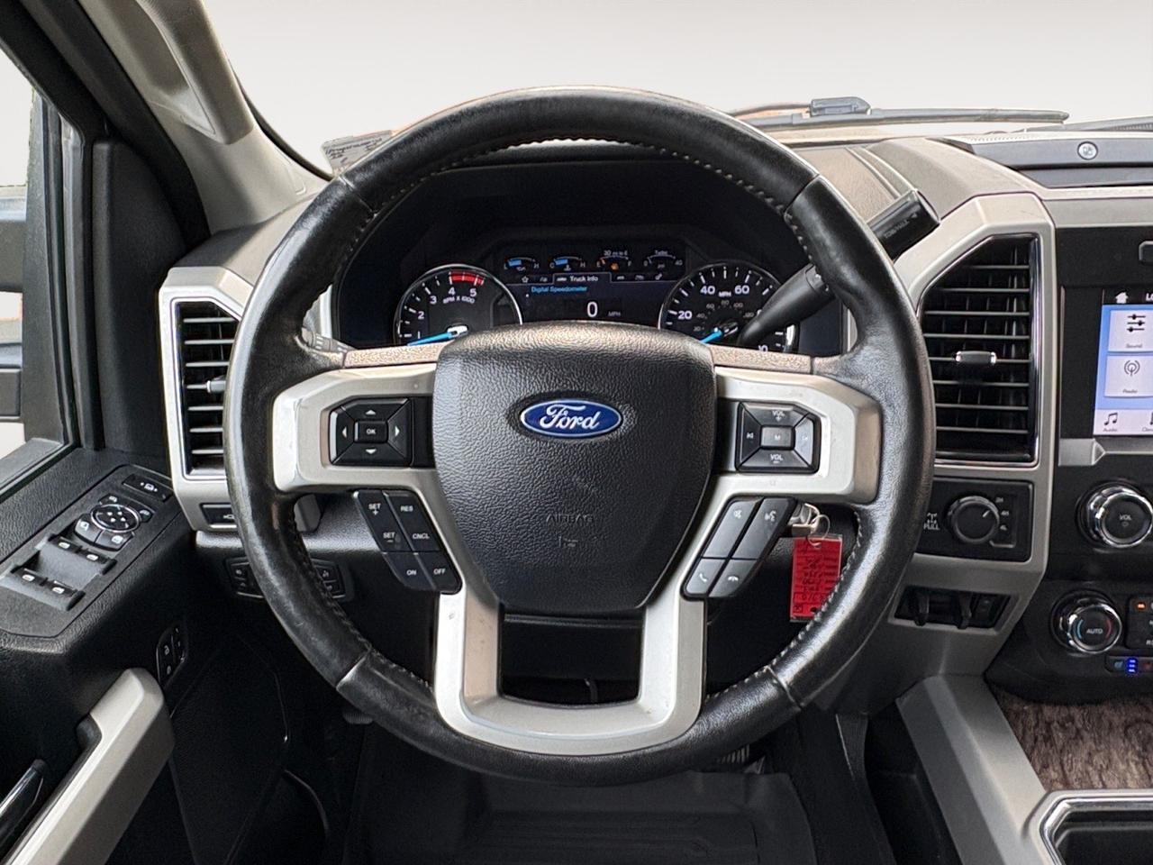 2019 Ford Super Duty F-350 SRW LARIAT, RUNNING BOARDS, 5TH WHEEL/GOOSENECK TOW PACKAGE, 360 BACKUP CAMERA WITH PARKING SENSORS, REMOTE START, HEATED & VENTILATED SEATS, CLEAN CARFAX, SUPER DUTY, SUPER TOUGH FOR YOU! Virginia Beach VA