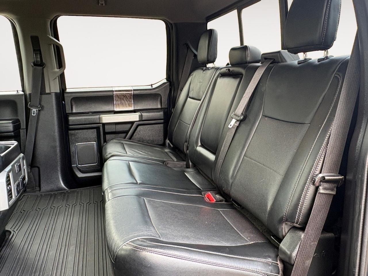 2019 Ford Super Duty F-350 SRW LARIAT, RUNNING BOARDS, 5TH WHEEL/GOOSENECK TOW PACKAGE, 360 BACKUP CAMERA WITH PARKING SENSORS, REMOTE START, HEATED & VENTILATED SEATS, CLEAN CARFAX, SUPER DUTY, SUPER TOUGH FOR YOU! Virginia Beach VA