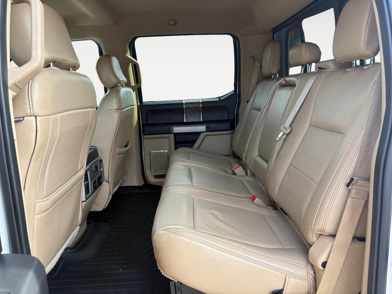 2019 Ford Super Duty F-350 SRW LARIAT, RUNNING BOARDS, HARD SLIDING TONNEAU COVER, TOW PACKAGE, POWER EXTENDED MIRRORS, BLIND SPOT ALERT, BACKUP CAMERA WITH PARKING SENSORS, HEATED & COOLING SEATS, LOW MILES, CLEAN CARFAX, THIS TRUCK IS PRESTINE & READY TO RIDE! Virginia Beach VA