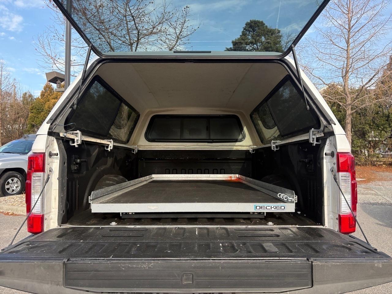 2019 Ford Super Duty F-350 SRW LARIAT, RUNNING BOARDS, HARD SLIDING TONNEAU COVER, TOW PACKAGE, POWER EXTENDED MIRRORS, BLIND SPOT ALERT, BACKUP CAMERA WITH PARKING SENSORS, HEATED & COOLING SEATS, LOW MILES, CLEAN CARFAX, THIS TRUCK IS PRESTINE & READY TO RIDE! Virginia Beach VA