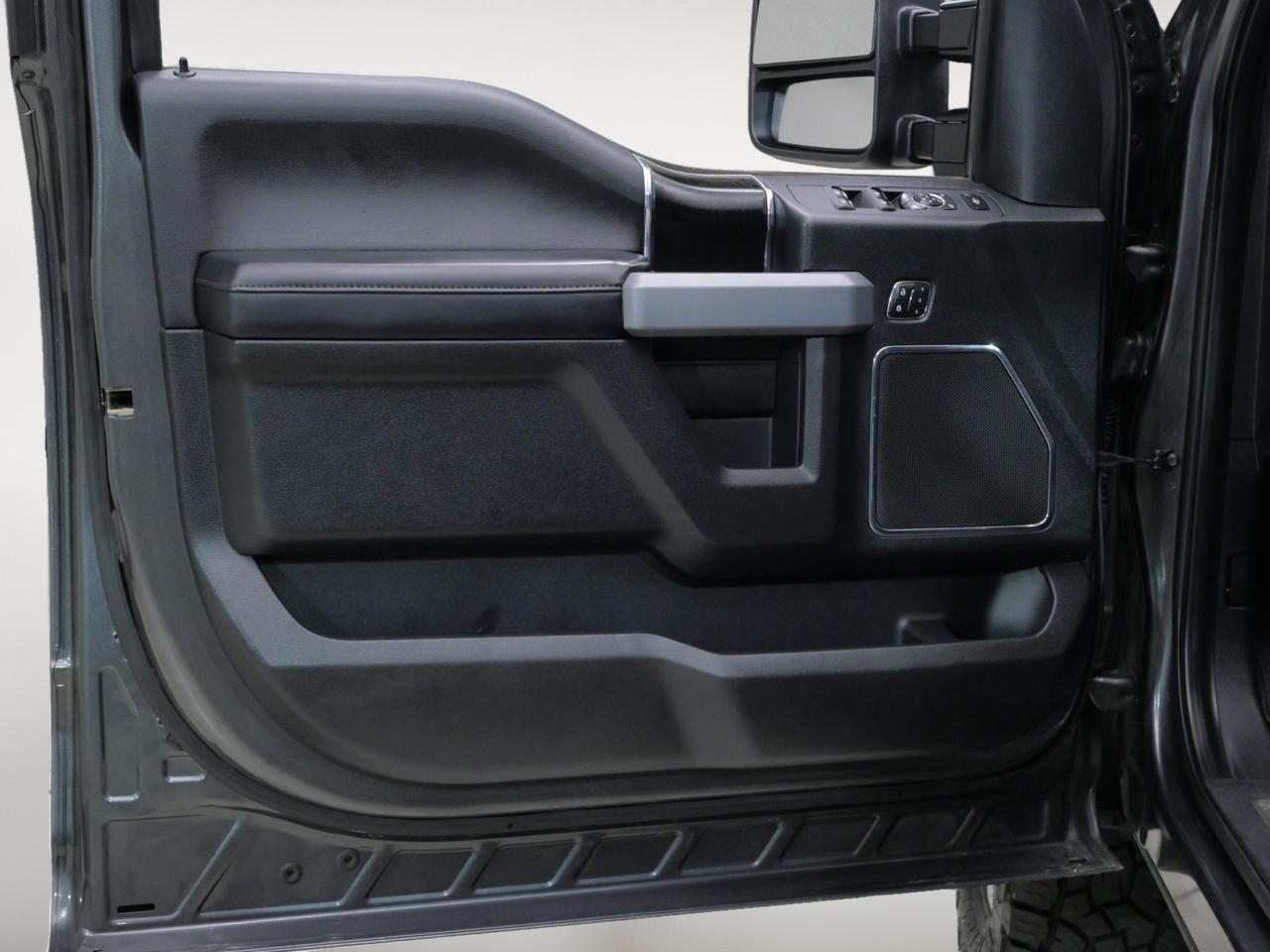 2019 Ford Super Duty F-350 SRW Platinum Ultimate 6.7L Power Stroke 4x4 Mansfield TX