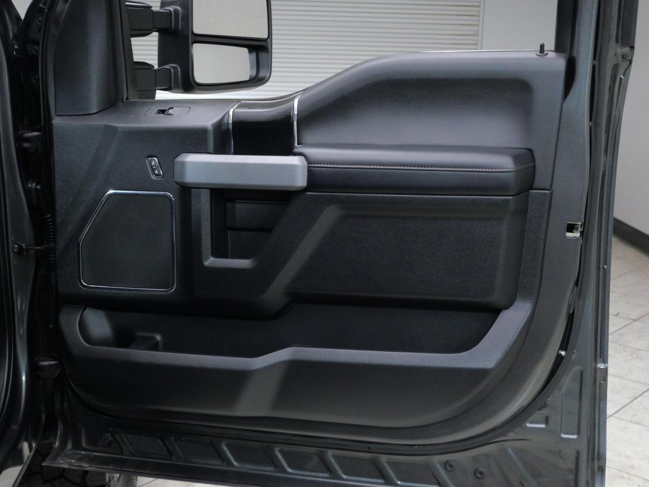 2019 Ford Super Duty F-350 SRW Platinum Ultimate 6.7L Power Stroke 4x4 Mansfield TX