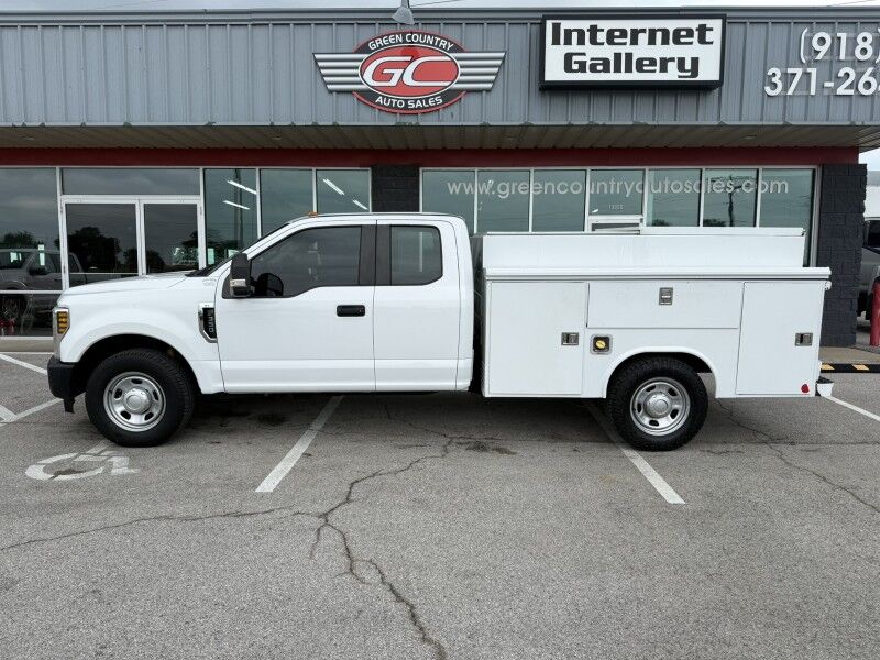 2019 Ford Super Duty F-350 SRW Utility XL Collinsville OK