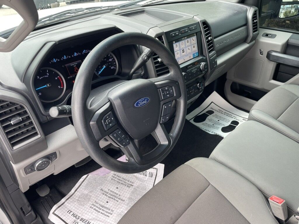 2019 Ford Super Duty F-350 SRW XL~ONLINE FINANCE~4X4~6.8' BED LENGTH~BLUETOOTH~CRUISE CONTROL~REARVIEW CAMERA Sarasota FL
