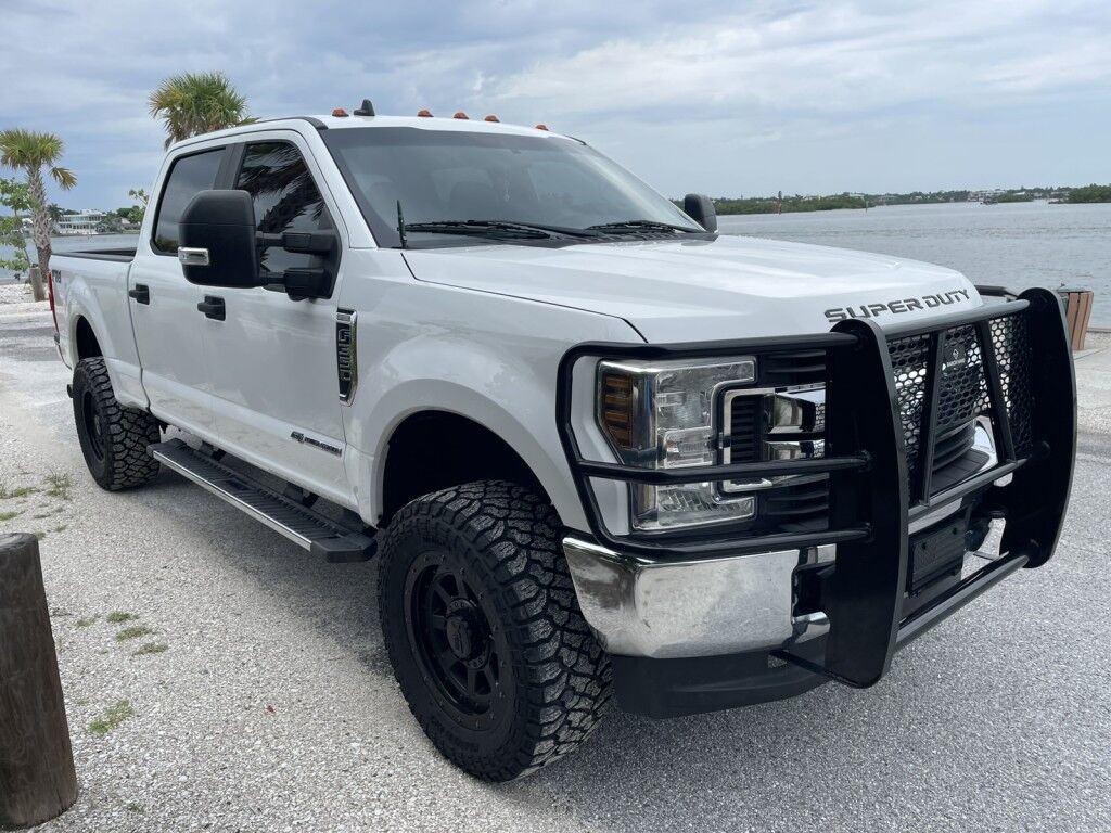 2019 Ford Super Duty F-350 SRW XL~ONLINE FINANCE~4X4~6.8' BED LENGTH~BLUETOOTH~CRUISE CONTROL~REARVIEW CAMERA Sarasota FL