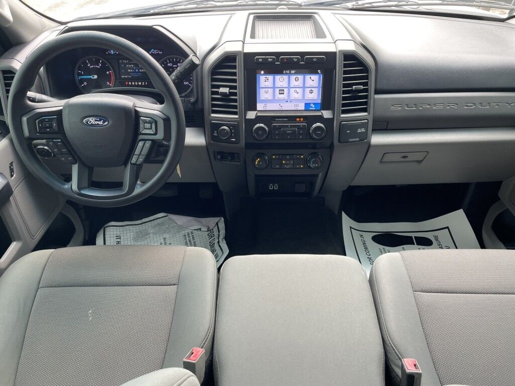 2019 Ford Super Duty F-350 SRW XL~ONLINE FINANCE~4X4~6.8' BED LENGTH~BLUETOOTH~CRUISE CONTROL~REARVIEW CAMERA Sarasota FL