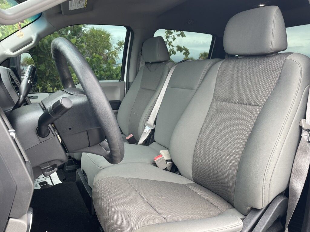 2019 Ford Super Duty F-350 SRW XL~ONLINE FINANCE~4X4~6.8' BED LENGTH~BLUETOOTH~CRUISE CONTROL~REARVIEW CAMERA