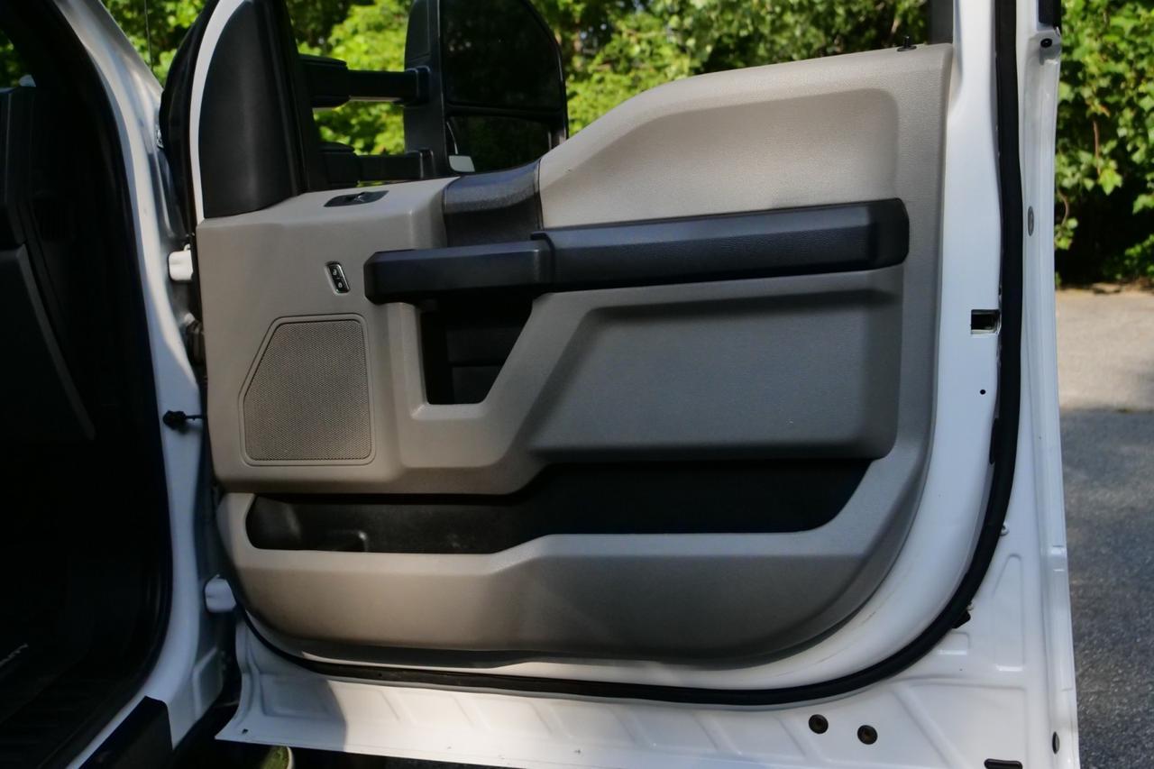 2019 Ford Super Duty F-350 XL 4X4 / DRW / HILLSBORO G1 STEEL FLAT BED! Lincolnton NC