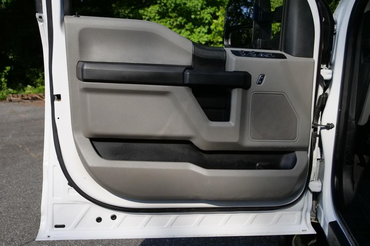 2019 Ford Super Duty F-350 XL 4X4 / DRW / HILLSBORO G1 STEEL FLAT BED! Lincolnton NC