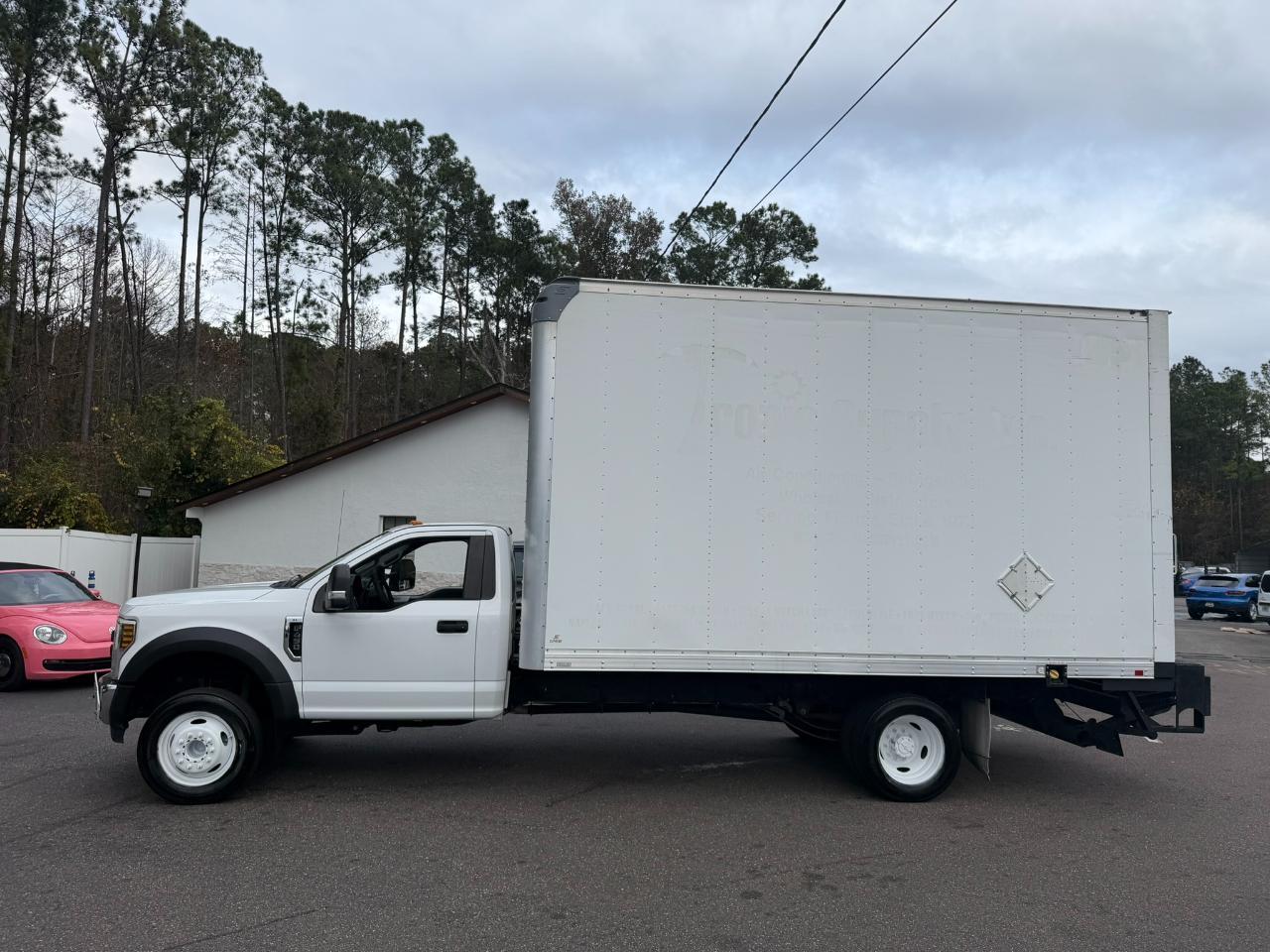 2019 Ford Super Duty F-450 DRW XL 2WD Reg Cab 205" WB 120" CA
