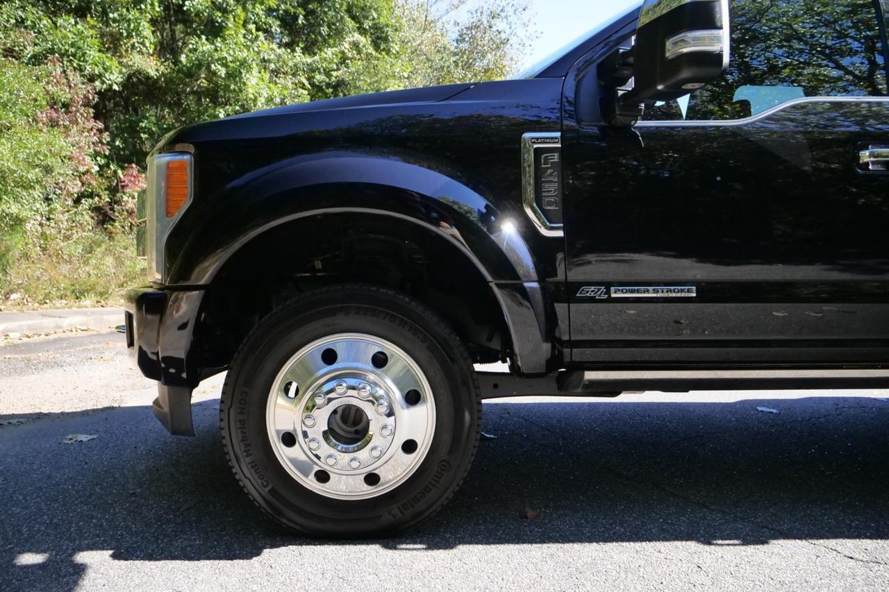 2019 Ford Super Duty F-450 Platinum 4X4 / DRW / Ultimate Package / 6.7L V8 Diesel Lincolnton NC