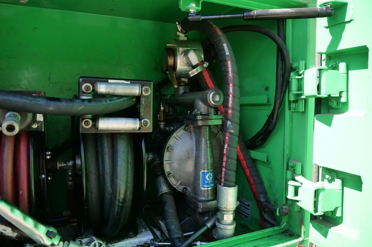 2019 Ford Super Duty F-450 XL 4X4 / DRW / READING Service Body / V10! Lincolnton NC