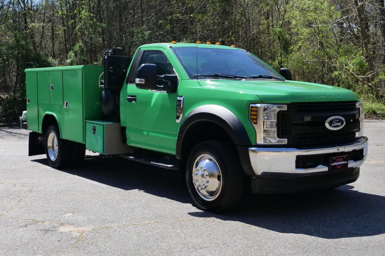 2019 Ford Super Duty F-450 XL 4X4 / DRW / READING Service Body / V10! Lincolnton NC