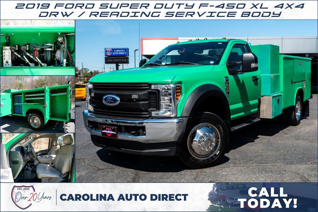 2019 Ford Super Duty F-450 XL 4X4 / DRW / READING Service Body / V10!