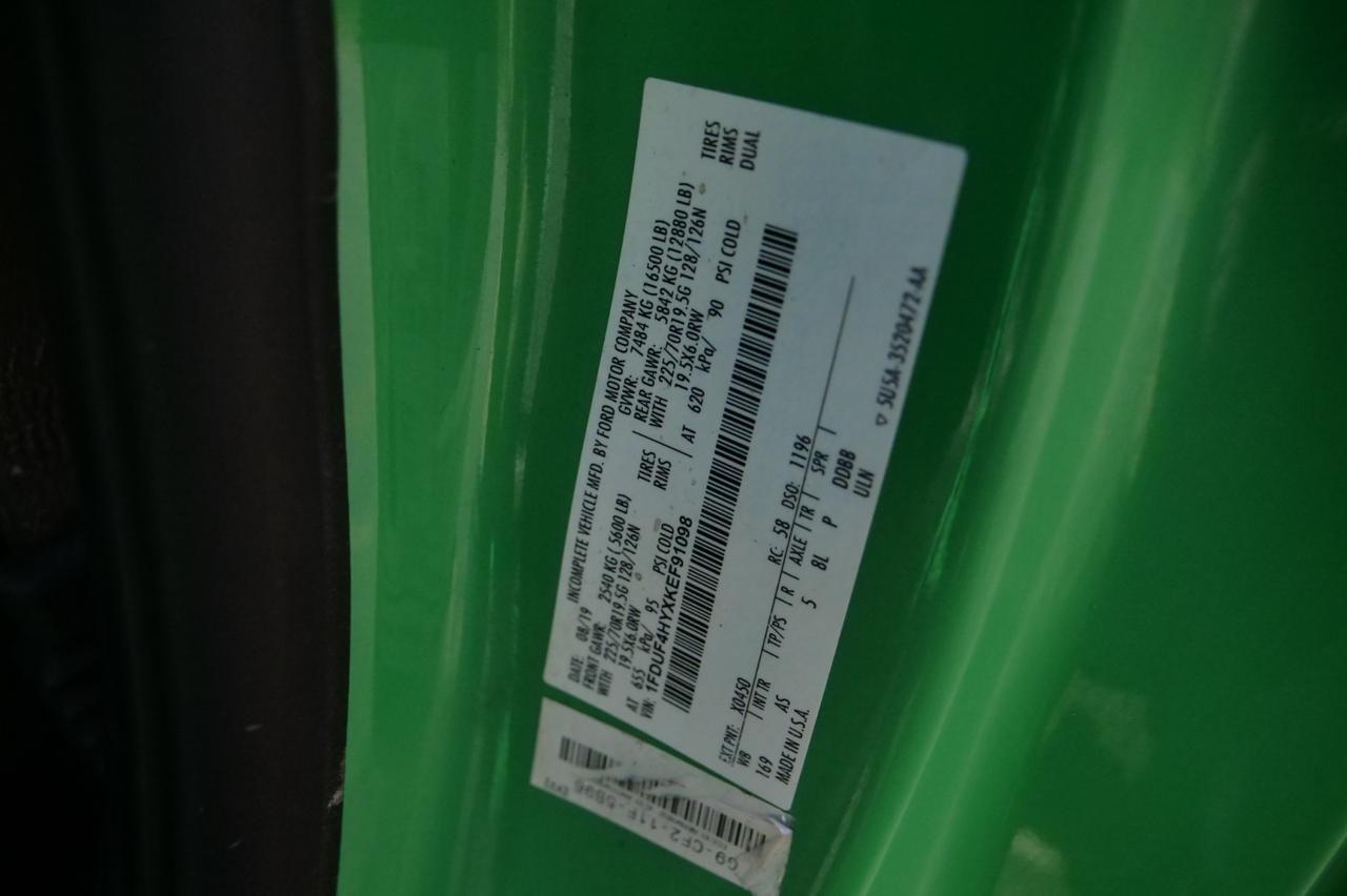 2019 Ford Super Duty F-450 XL 4X4 / DRW / READING Service Body / V10! Lincolnton NC