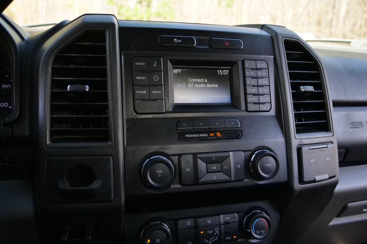 2019 Ford Super Duty F-450 XL 4X4 / DRW / READING Service Body / V10! Lincolnton NC