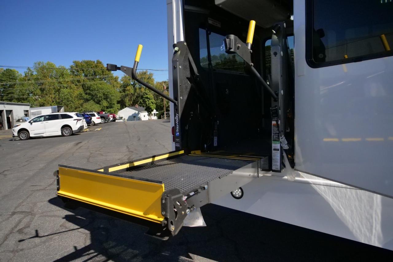 2019 Ford Super Duty F-550 XL / DRW / Glaval Entourage Handicap Shuttle Bus Lincolnton NC