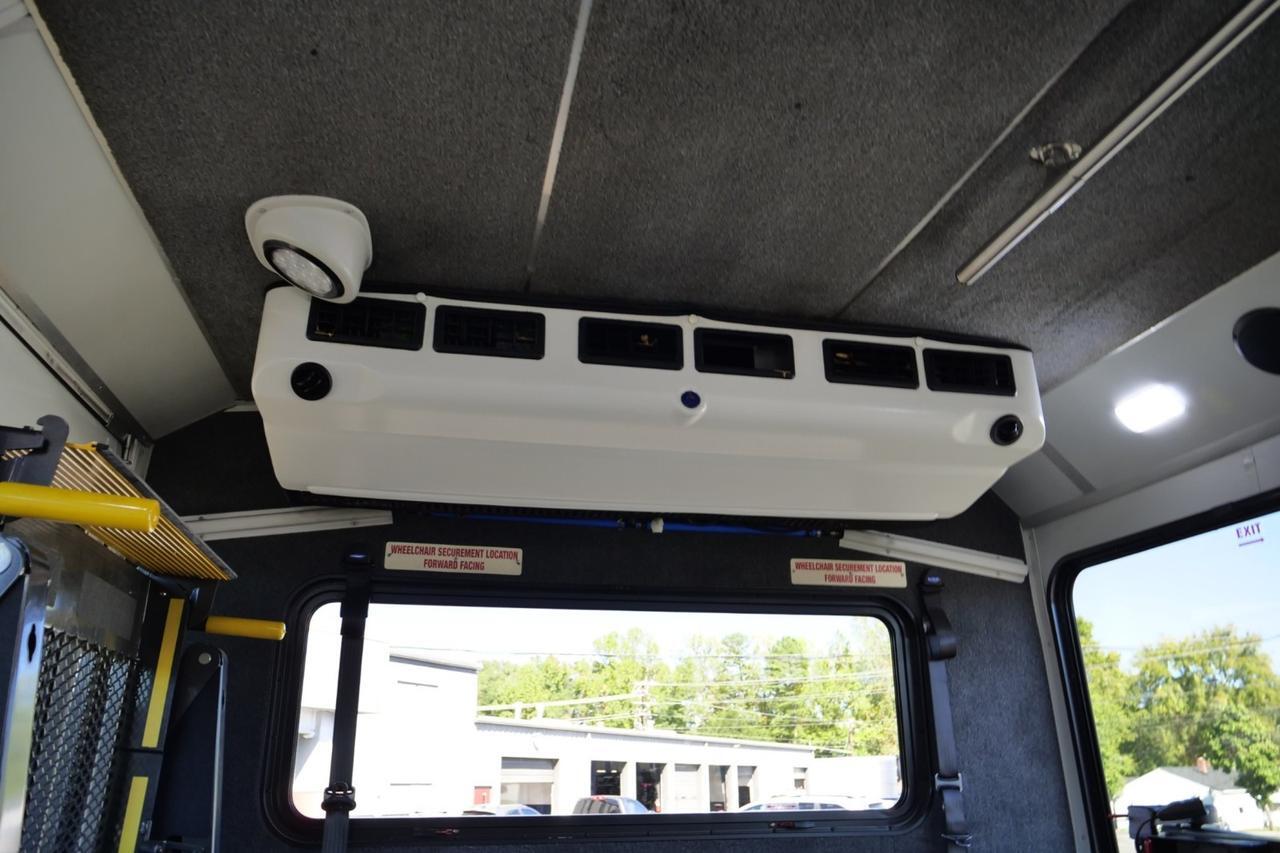 2019 Ford Super Duty F-550 XL / DRW / Glaval Entourage Handicap Shuttle Bus Lincolnton NC