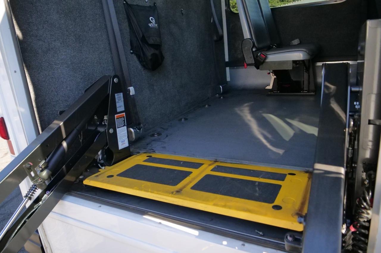 2019 Ford Super Duty F-550 XL / DRW / Glaval Entourage Handicap Shuttle Bus Lincolnton NC
