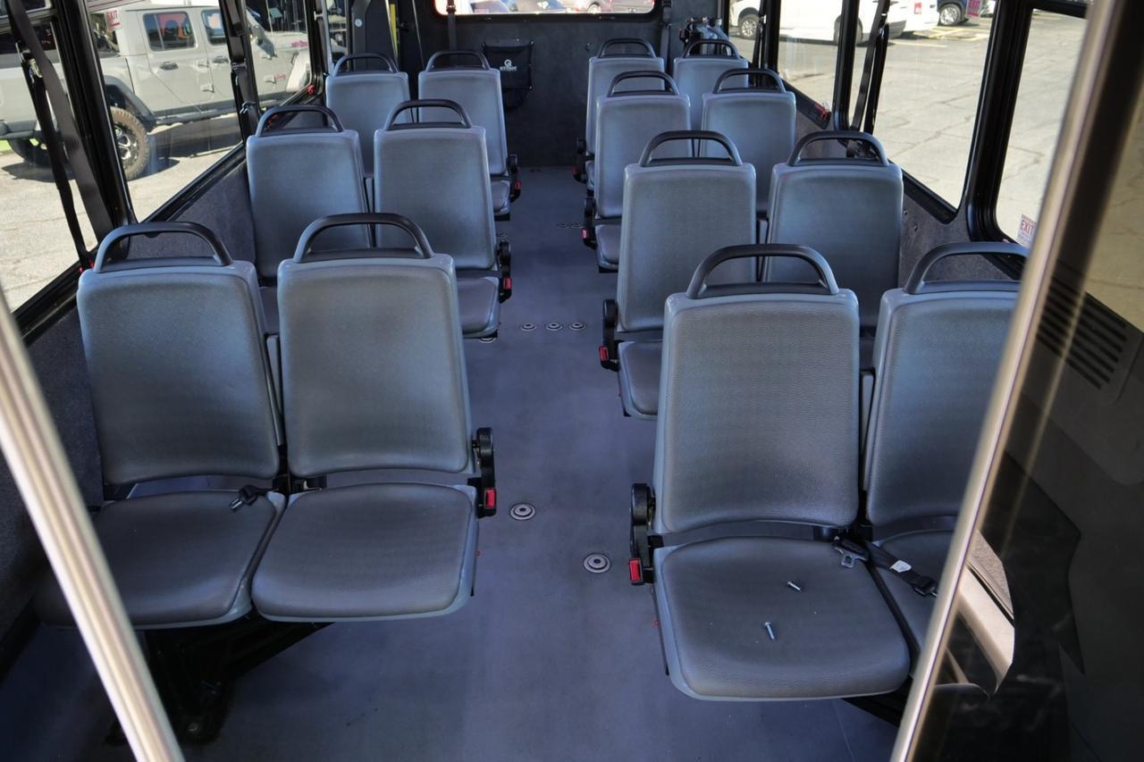 2019 Ford Super Duty F-550 XL / DRW / Glaval Entourage Handicap Shuttle Bus Lincolnton NC
