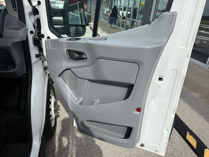 2019 Ford T-350 Collinsville OK