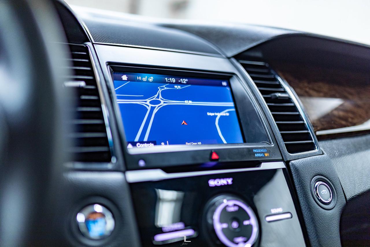 2019 Ford Taurus AWD Limited Leather Roof Nav BCam Red Deer AB