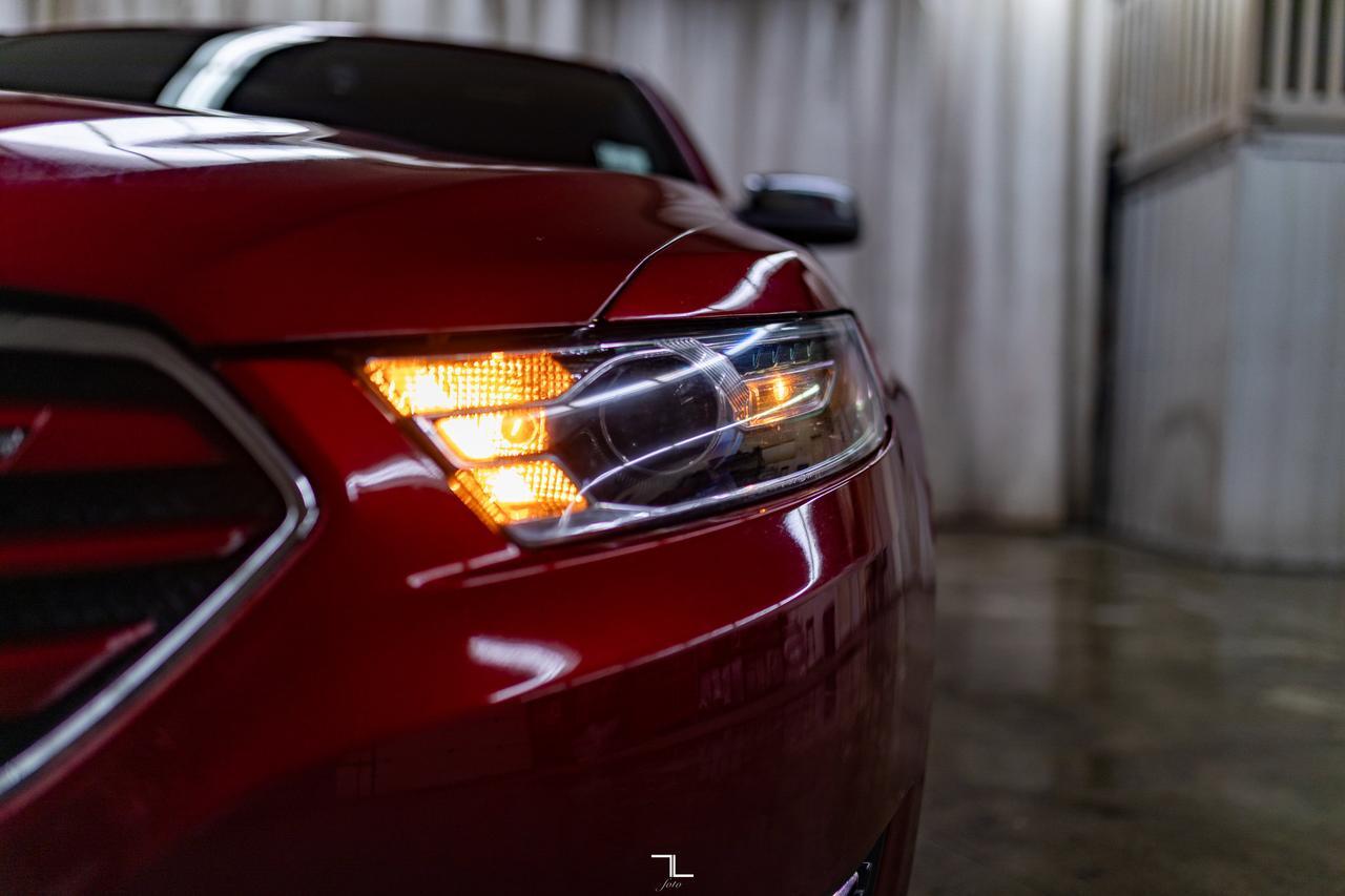 2019 Ford Taurus AWD Limited Leather Roof Nav BCam Red Deer AB