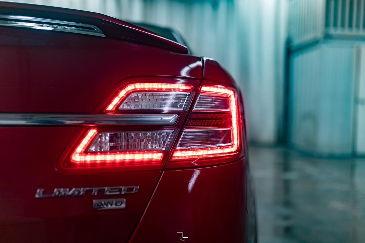 2019 Ford Taurus AWD Limited Leather Roof Nav BCam Red Deer AB