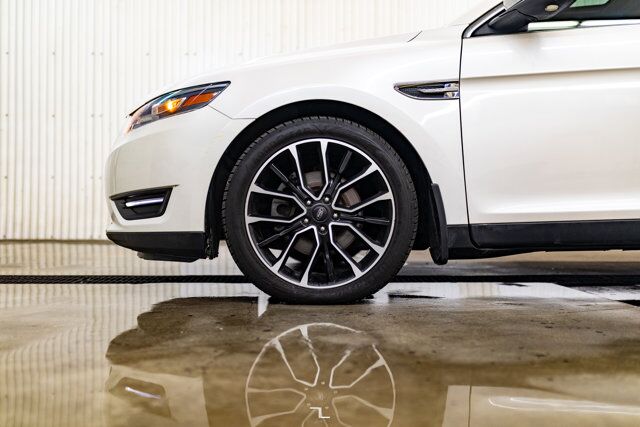 2019 Ford Taurus AWD Limited Leather Roof Nav Red Deer AB