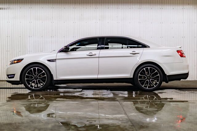 2019 Ford Taurus AWD Limited Leather Roof Nav Red Deer AB