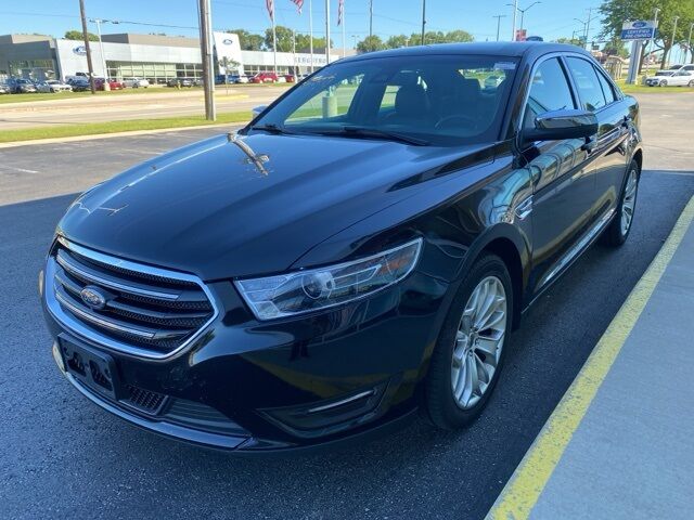 2019 Ford Taurus Limited Green Bay WI