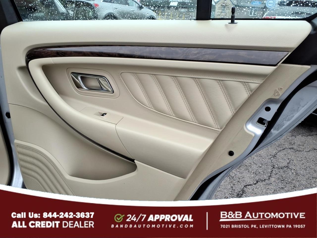 2019 Ford Taurus Limited Levittown PA