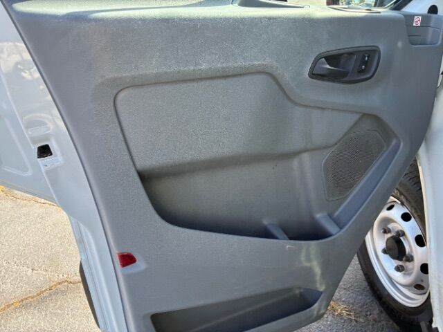 2019 Ford Transit-150 w/RH Sliding Door Medium Roof 147.6 WB Charlotte NC