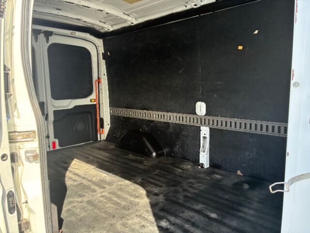 2019 Ford Transit-150 w/RH Sliding Door Medium Roof 147.6 WB Charlotte NC