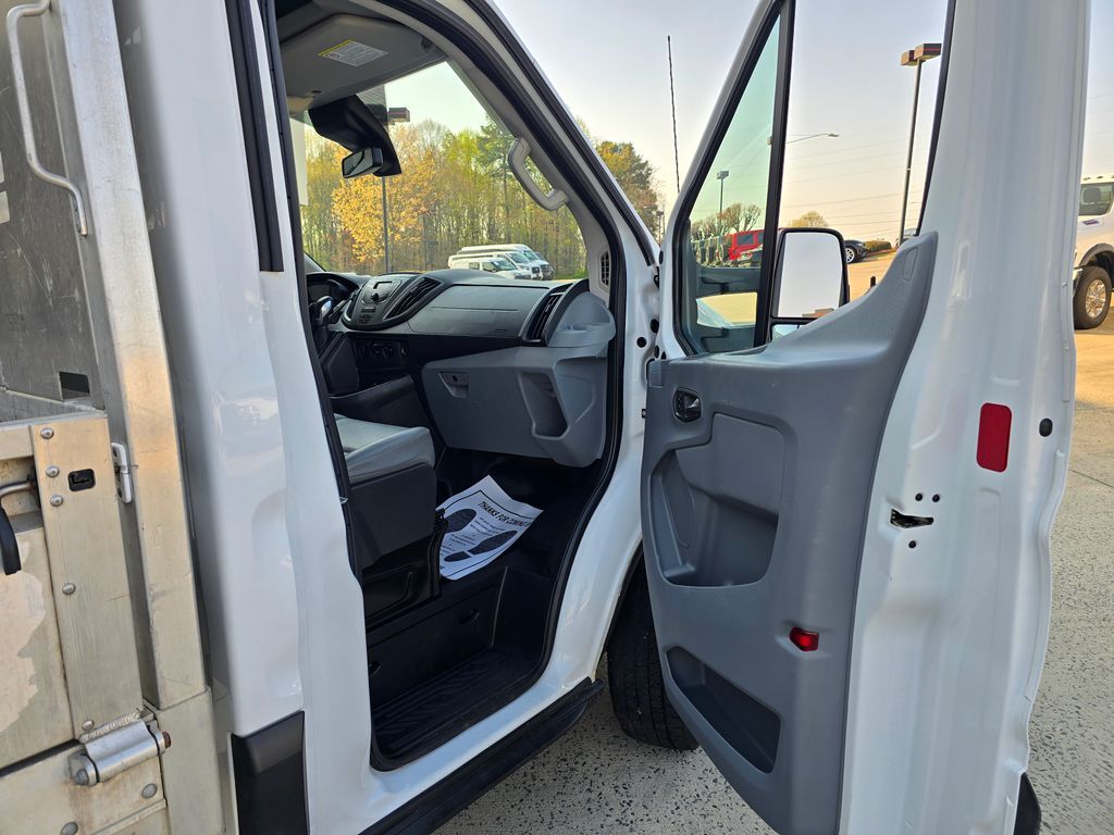 2019 Ford Transit Chassis Cab Base - Photo 28