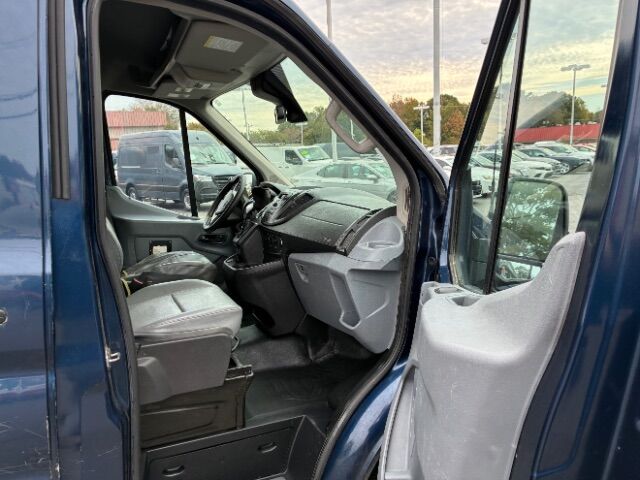 2019 Ford Transit-250 w/RH Sliding Door Medium Roof 129.9 WB Charlotte NC