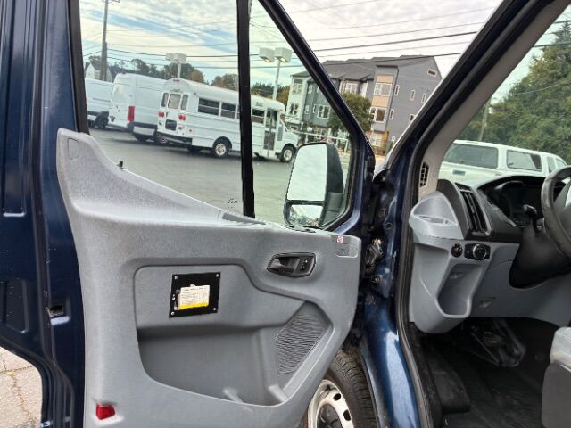 2019 Ford Transit-250 w/RH Sliding Door Medium Roof 129.9 WB Charlotte NC
