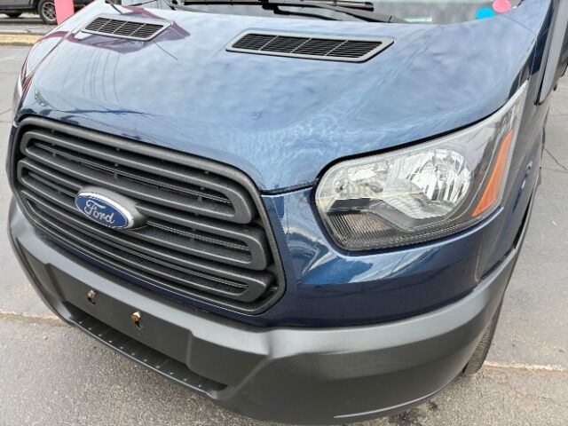 2019 Ford Transit-250 w/RH Sliding Door Medium Roof 129.9 WB Charlotte NC