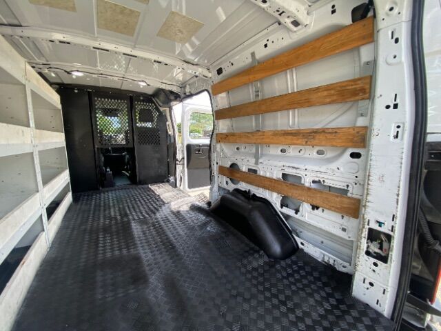 2019 Ford Transit-250 w/RH Swing-Out Doors Low Roof 129.9  WB Charlotte NC