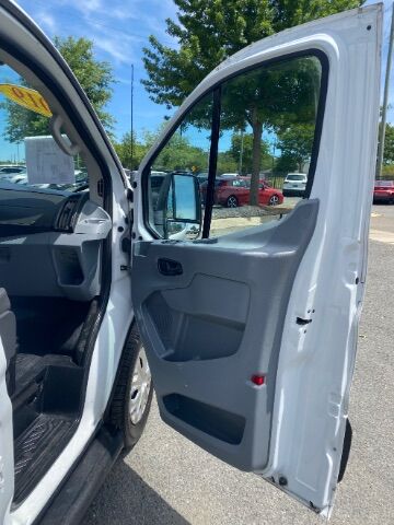 2019 Ford Transit-250 w/RH Swing-Out Doors Low Roof 129.9  WB Charlotte NC