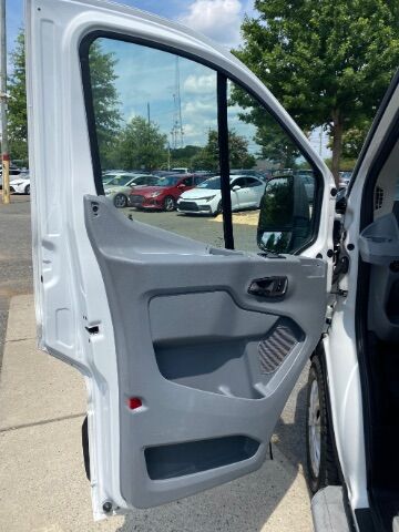 2019 Ford Transit-250 w/RH Swing-Out Doors Low Roof 129.9 WB Charlotte NC