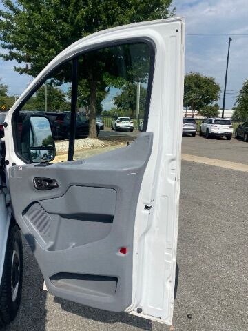 2019 Ford Transit-250 w/RH Swing-Out Doors Low Roof 129.9 WB Charlotte NC