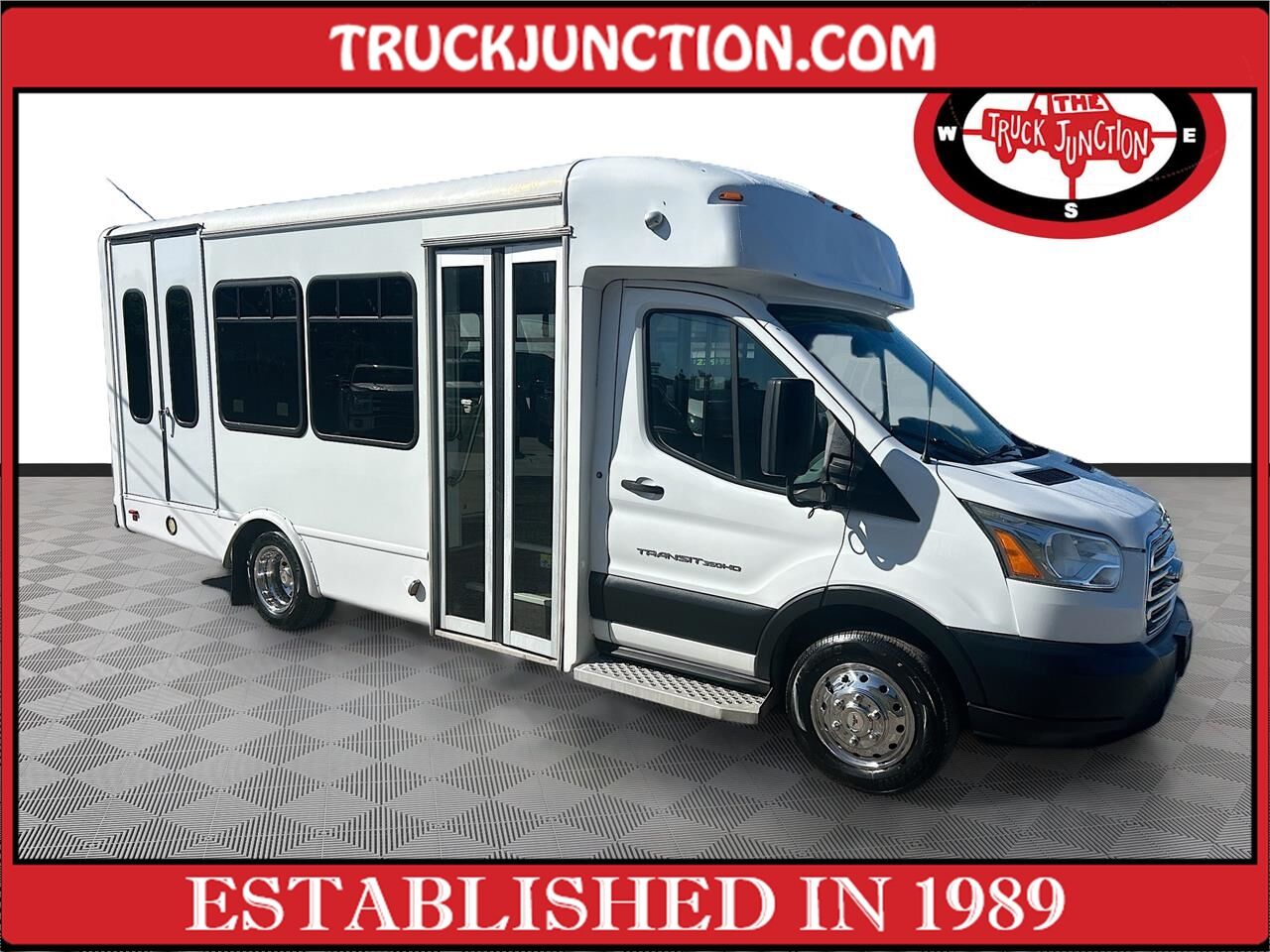 2019 Ford Transit Cutaway T-350 DRW 10360 GVWR