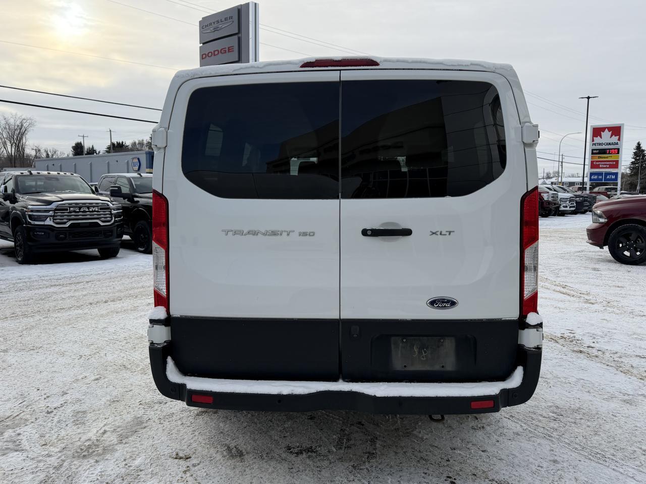 2019 Ford Transit Passenger Wagon T-150 XL RWD | 3RD Row Seating | Backup Camera | Tow Package | Sliding Door Redwater AB