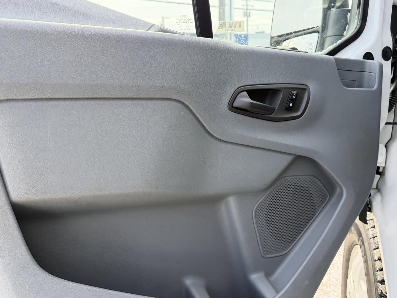 2019 Ford Transit Passenger Wagon T-150 XL RWD | 3RD Row Seating | Backup Camera | Tow Package | Sliding Door Redwater AB